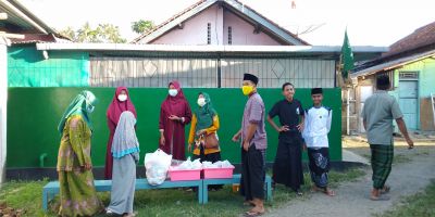Karang Taruna Perintis Desa Meles Berbagi di Bulan Suci Ramadhan 