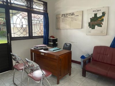 Ruang Kerja Kepala Desa Meles